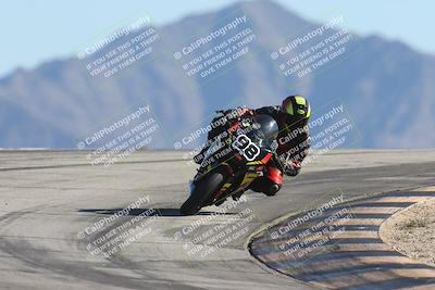 media/Dec-07-2025-CVMA (Sun) [[3e7d2de5dc]]/Race 5-Formula UL-CVMA Hooligans-American Thunder/